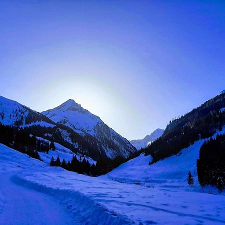 Apart Alexandra Strass im Zillertal Ruang foto